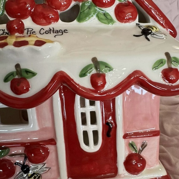 BLUE SKY CLAYWORKS SPRING SUMMER CHERRY PIE COTTAGE TEALIGHT HOLDER NEW - Picture 4 of 11